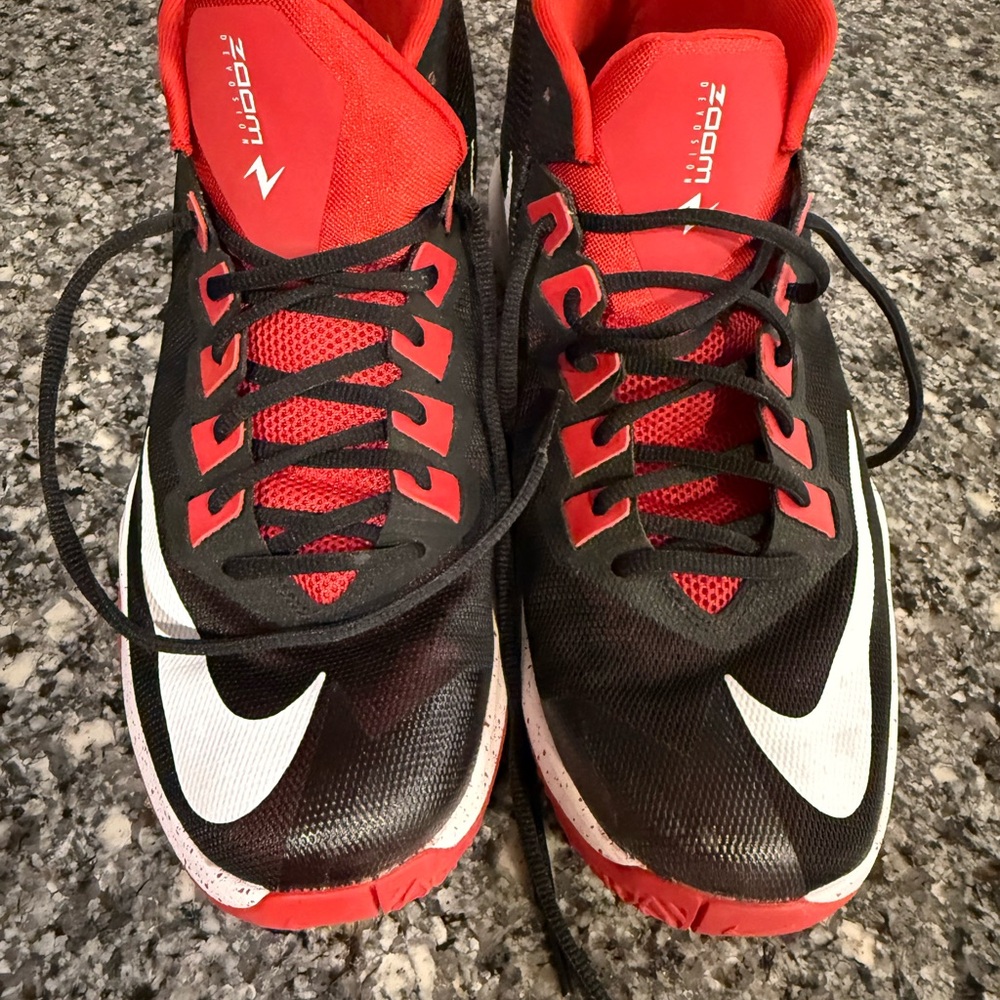 Nike Athletic Shoes Black and Red